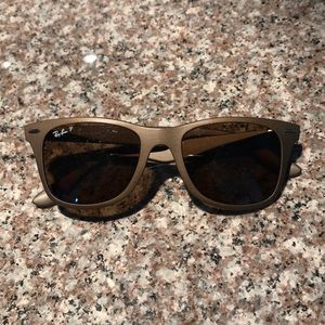 Polarized Wayfarer Ray Bans